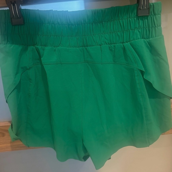 SPANX Green Apparel - Picture 6 of 8